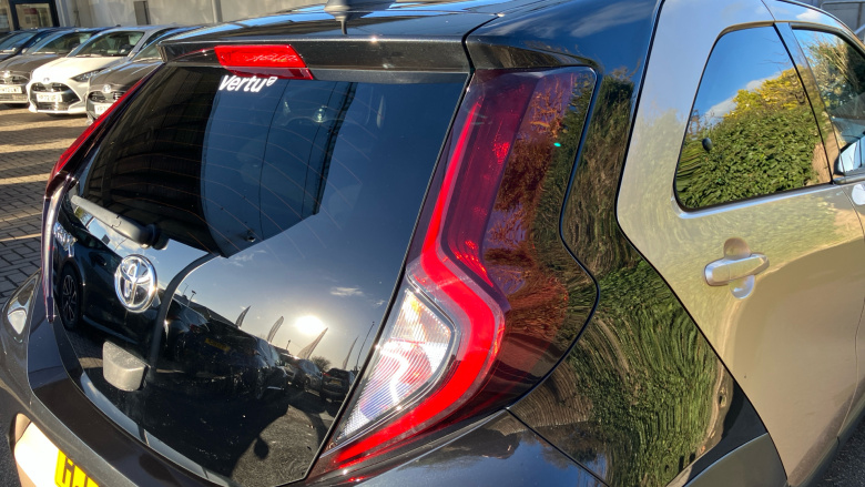 Toyota Aygo X 1.0 VVT-i Edge 5dr Petrol Hatchback